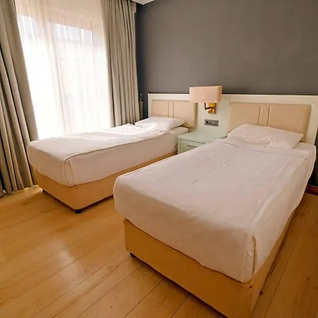 Otel Orka Village Hisaroenue 3*