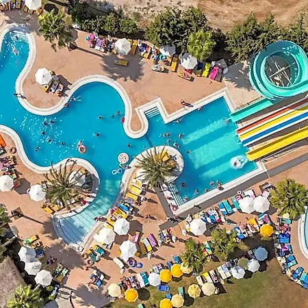 Otel Orka Village Hisaroenue Cedit